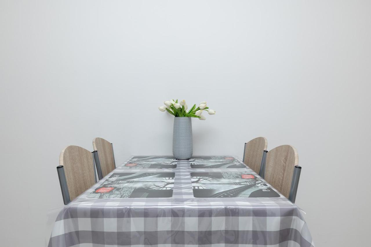 Apartamenty Paryska By Renters Kolobřeh Exteriér fotografie